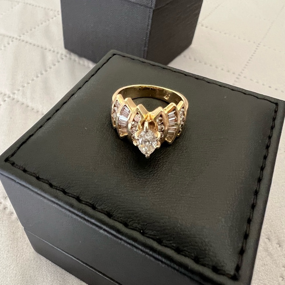 Yellow gold diamonds ring with 3 tears on each side. Diamond 1.50 ctw Bow - Picture 16 of 17